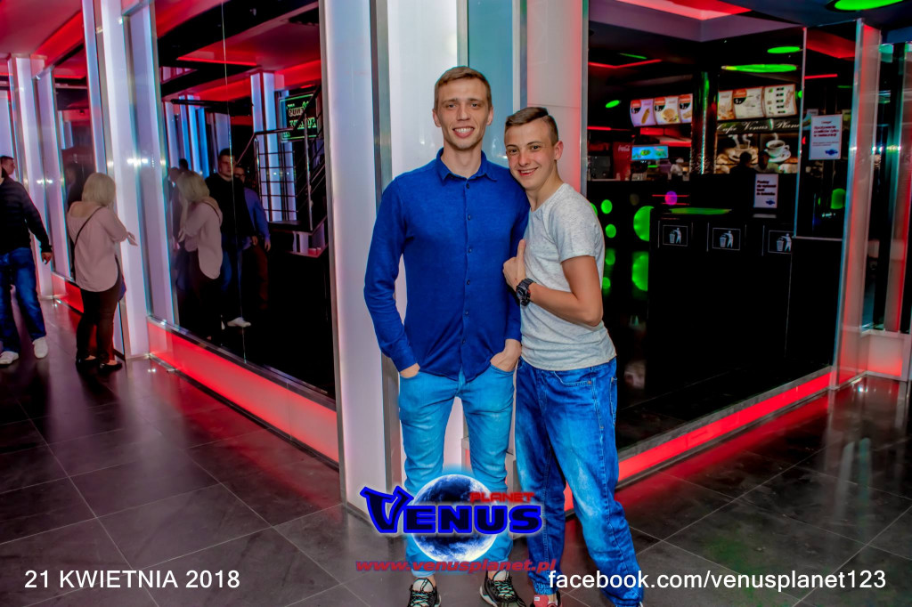 Szalona impreza w klubie Venus