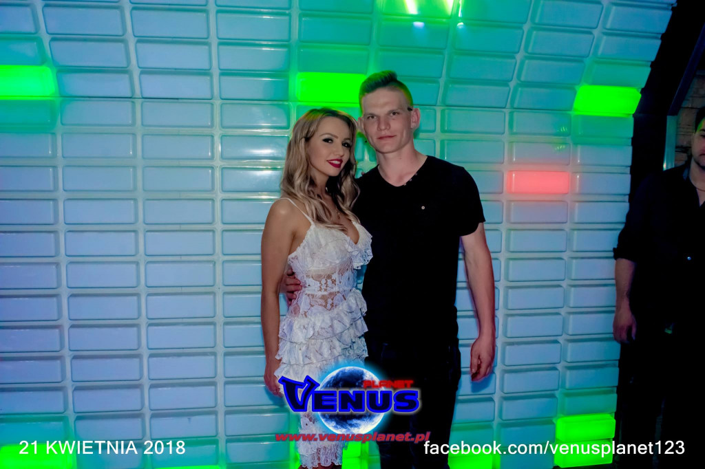 Szalona impreza w klubie Venus