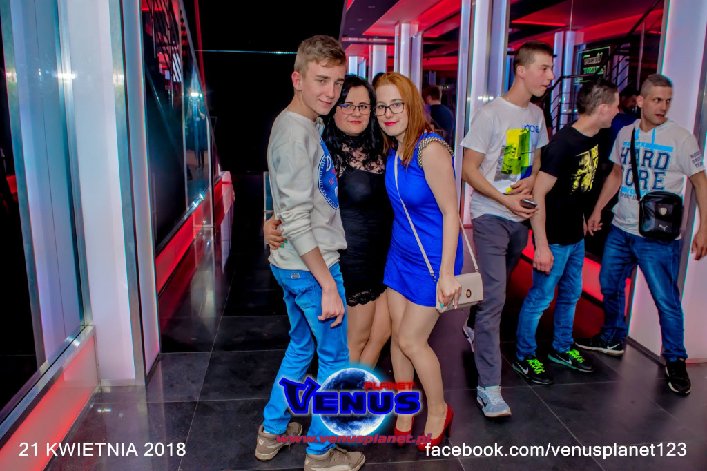 Szalona impreza w klubie Venus