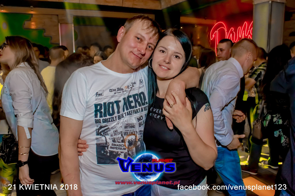 Szalona impreza w klubie Venus