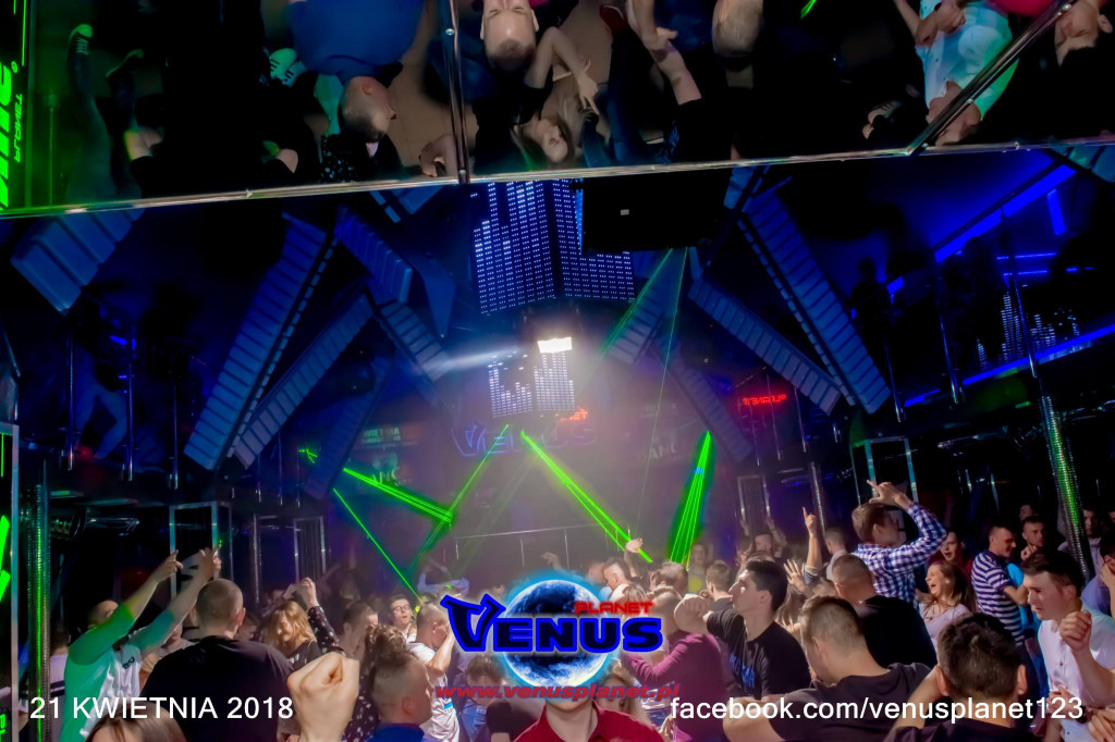 Szalona impreza w klubie Venus