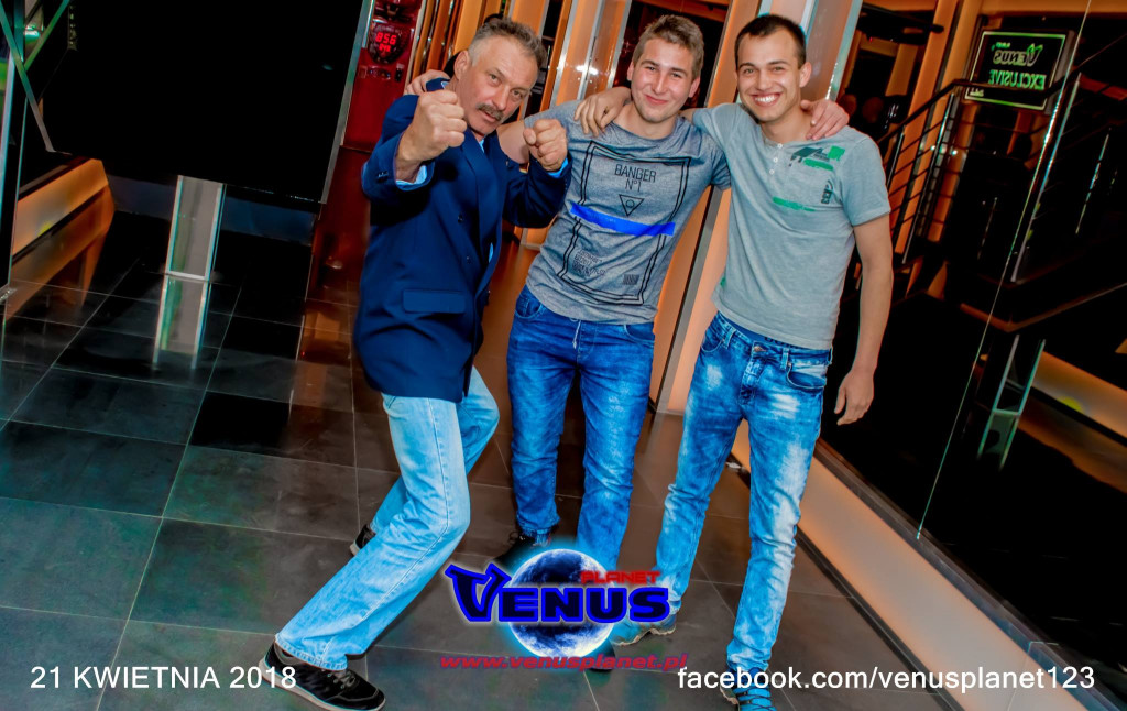 Szalona impreza w klubie Venus