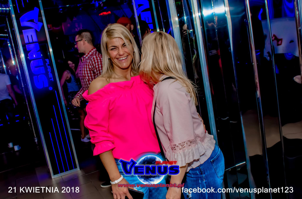 Szalona impreza w klubie Venus