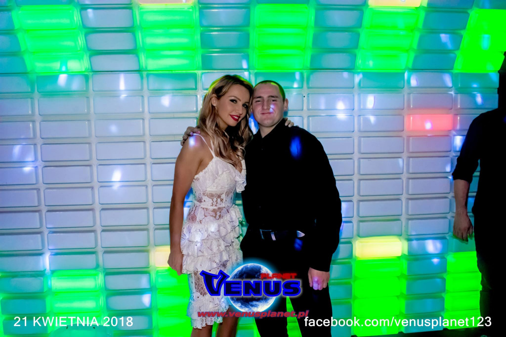 Szalona impreza w klubie Venus