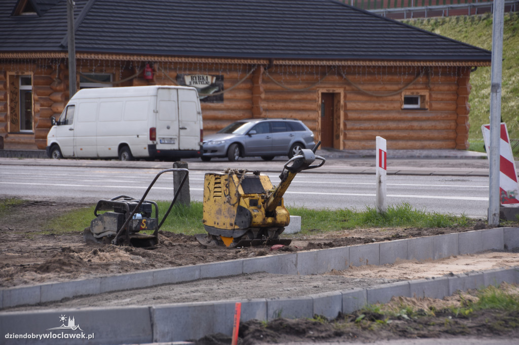 Rozpoczęli budowę ścieżki rowerowej