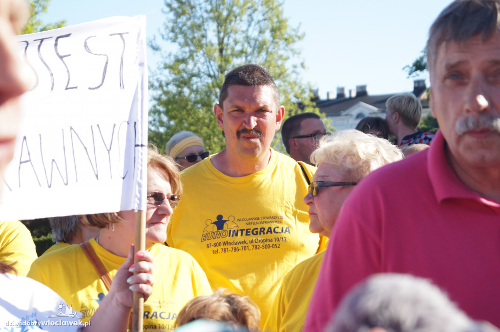 Niepełnosprawni poparli protest w Sejmie