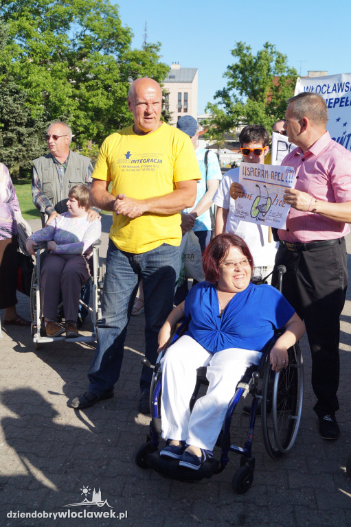 Niepełnosprawni poparli protest w Sejmie
