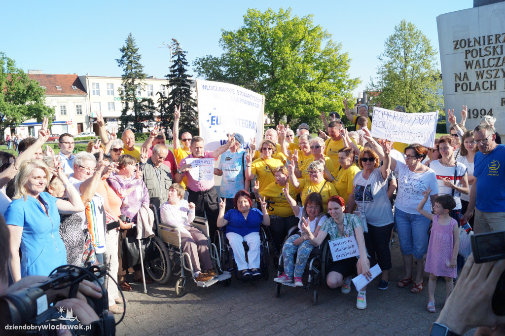 Niepełnosprawni poparli protest w Sejmie