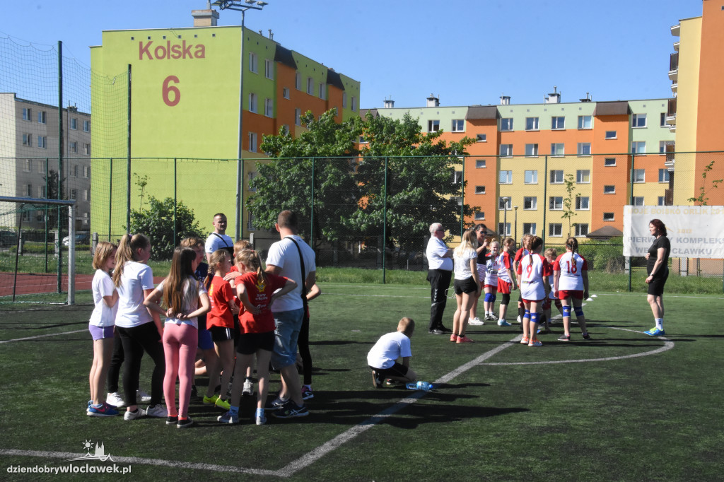 Kocham Ręczną na Orliku SP nr 7