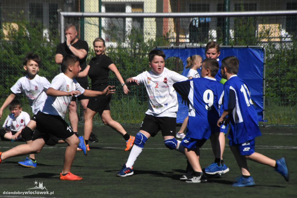 Kocham Ręczną na Orliku SP nr 7
