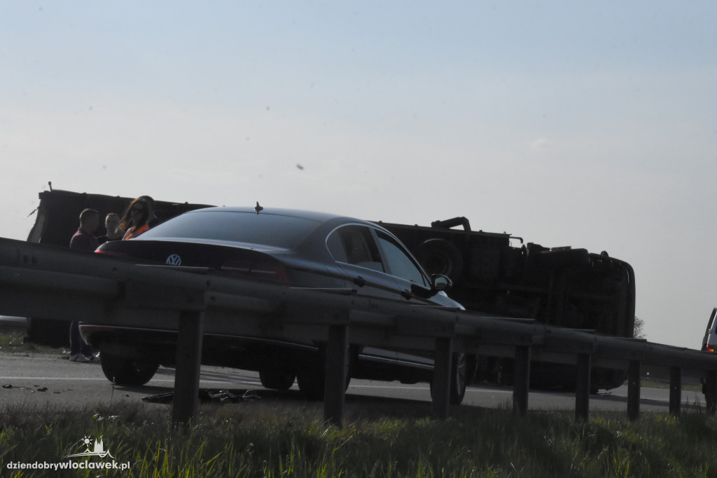 Wypadek na A1. Nie żyje jedna osoba