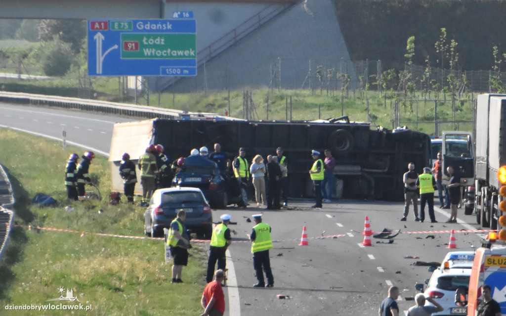 Wypadek na A1. Nie żyje jedna osoba