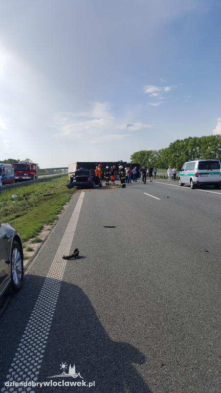Wypadek na A1. Nie żyje jedna osoba