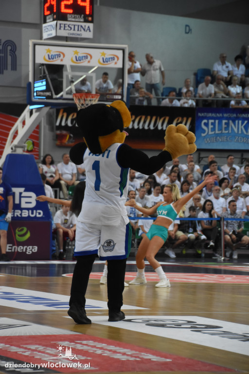 Anwil Dance Team na meczu ze Stelmetem
