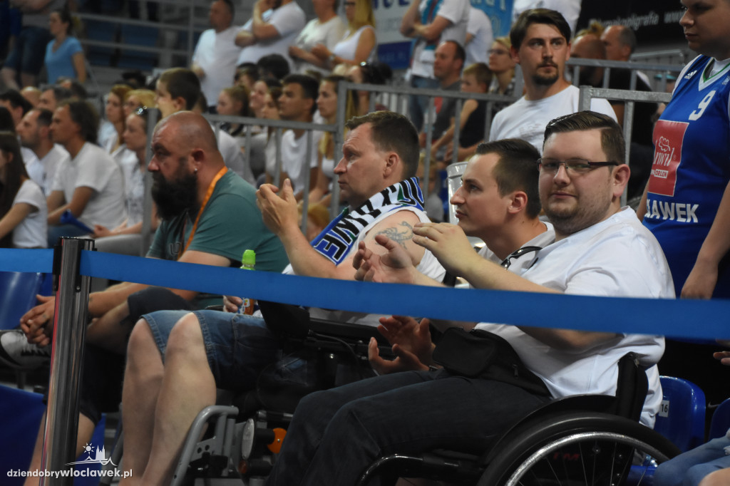 Kibice na meczu Anwil - Stelmet Zielona Góra