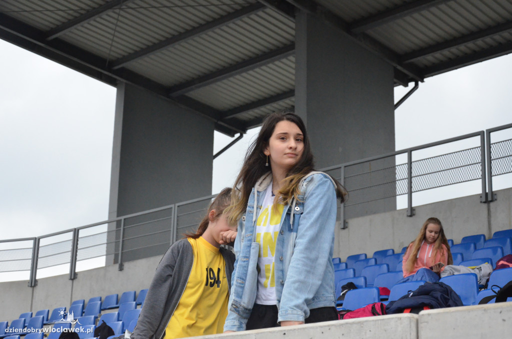 Czwórbój lekkoatletyczny na stadionie