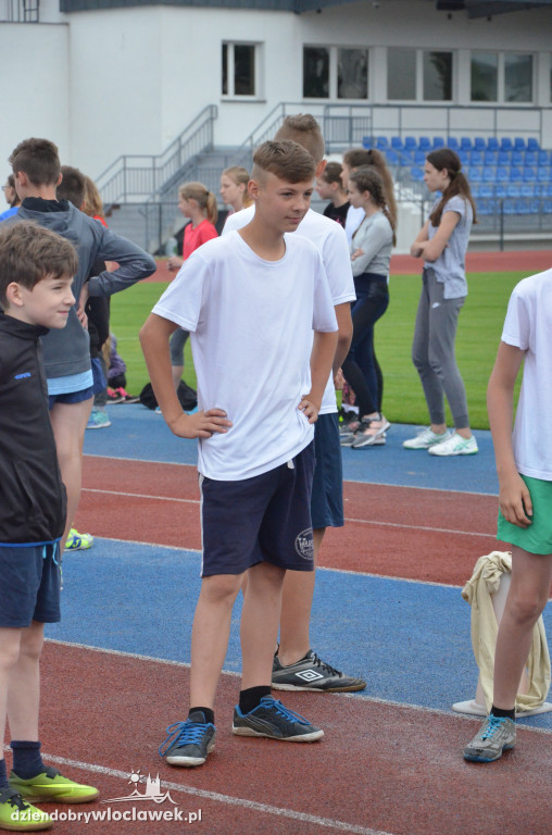 Czwórbój lekkoatletyczny na stadionie