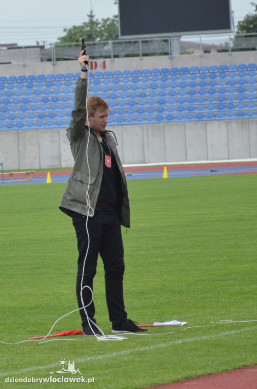 Czwórbój lekkoatletyczny na stadionie