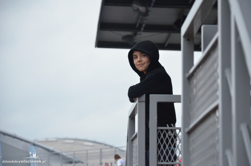 Czwórbój lekkoatletyczny na stadionie