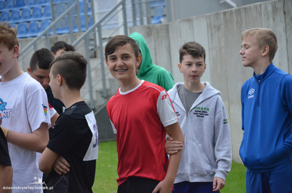 Czwórbój lekkoatletyczny na stadionie