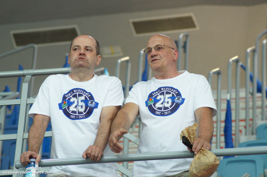 Kibice na 5. meczu półfinału play-off