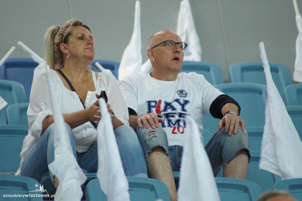 Kibice na 5. meczu półfinału play-off