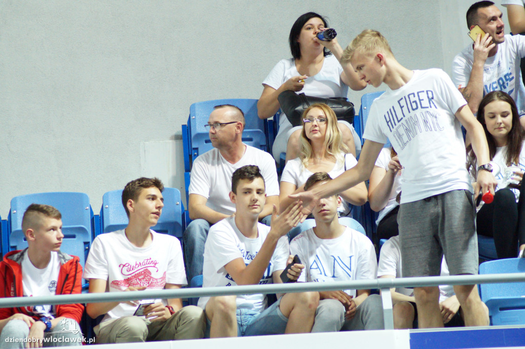 Kibice na 5. meczu półfinału play-off