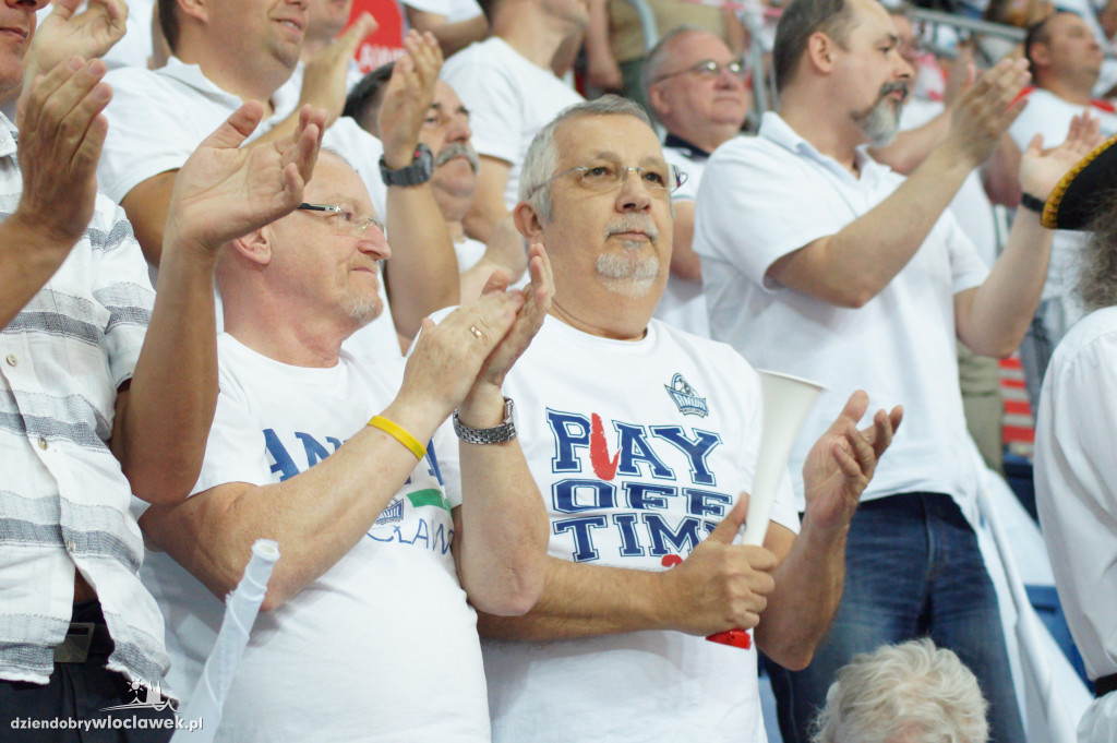Kibice na 5. meczu półfinału play-off
