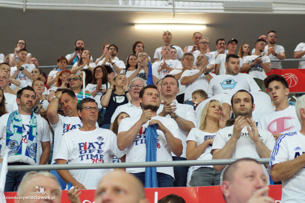 Kibice na 5. meczu półfinału play-off