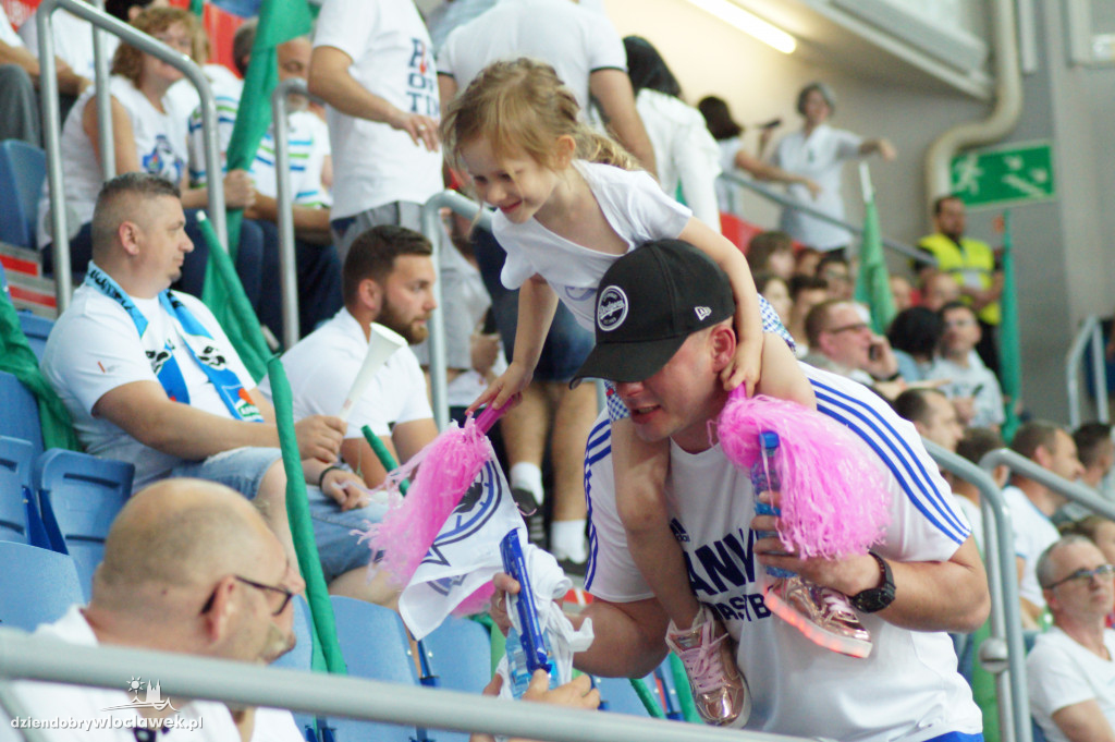 Kibice na 5. meczu półfinału play-off