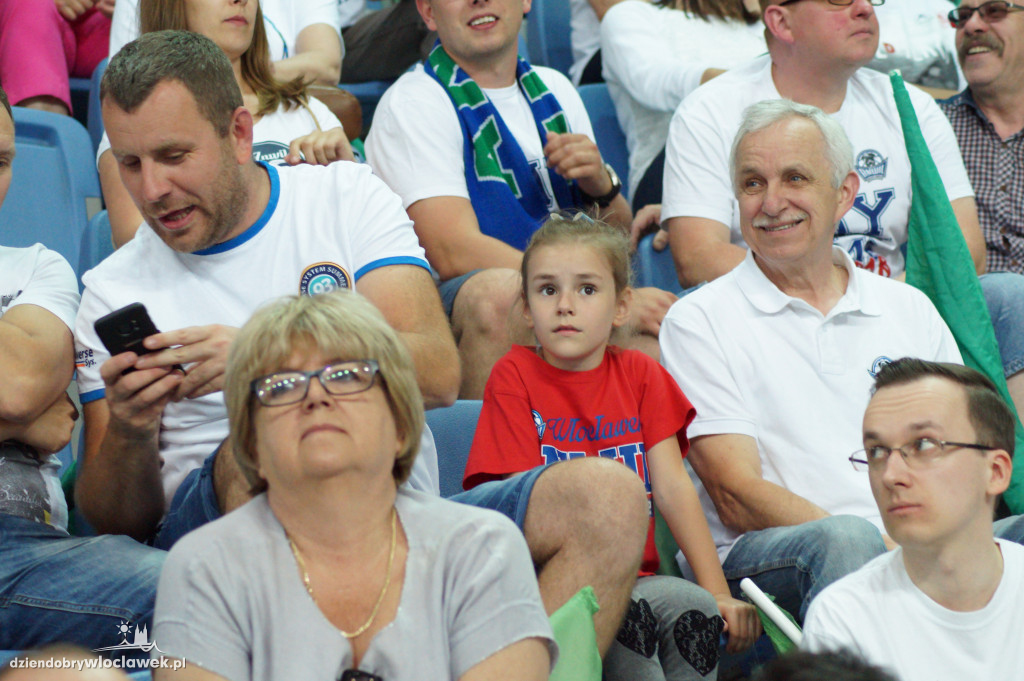 Kibice na 5. meczu półfinału play-off