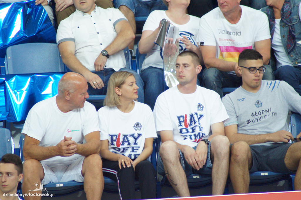 Kibice na 5. meczu półfinału play-off