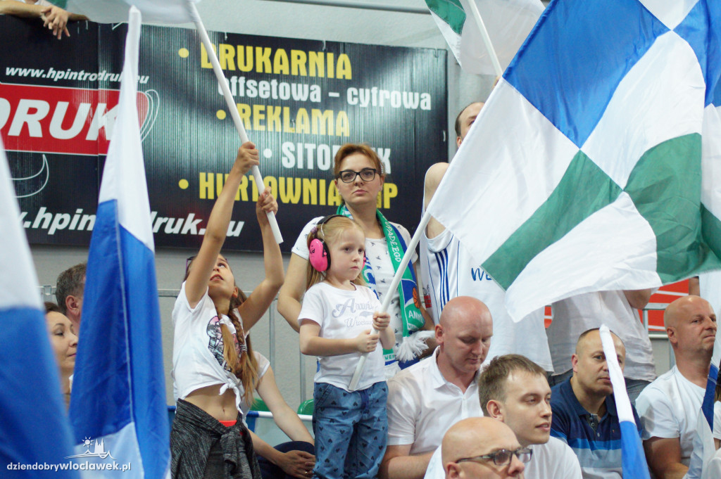 Kibice na 5. meczu półfinału play-off