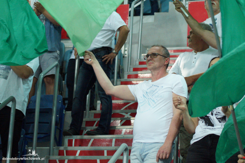 Kibice na 5. meczu półfinału play-off