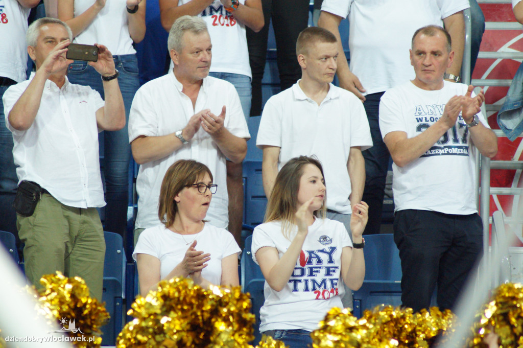 Kibice na 5. meczu półfinału play-off