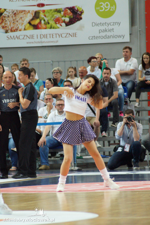 Anwil Dance Team na meczu ze Stelmetem