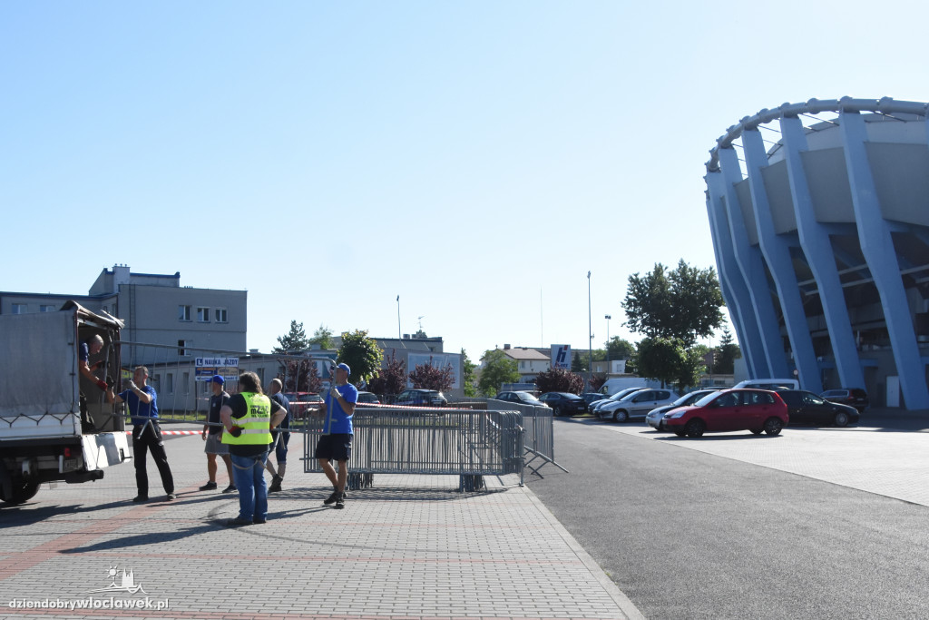 Kibice obejrzą mecz pod Halą Mistrzów