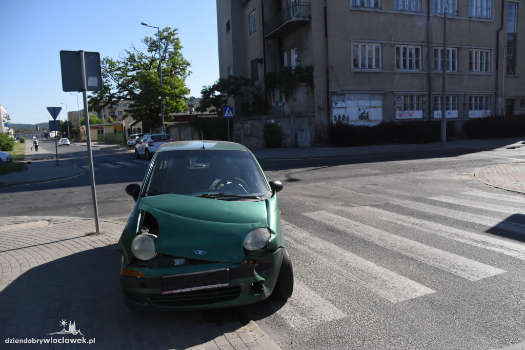 Zderzenie na skrzyżowaniu z Ptasią
