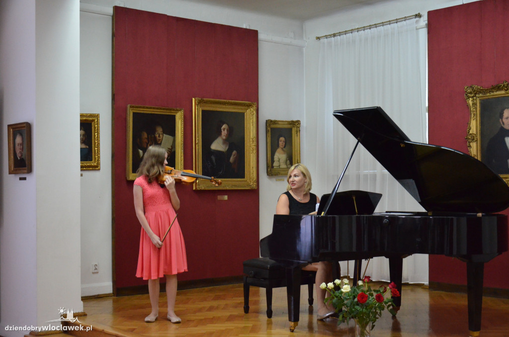 Koncert `Dla Niepodległej` w muzeum