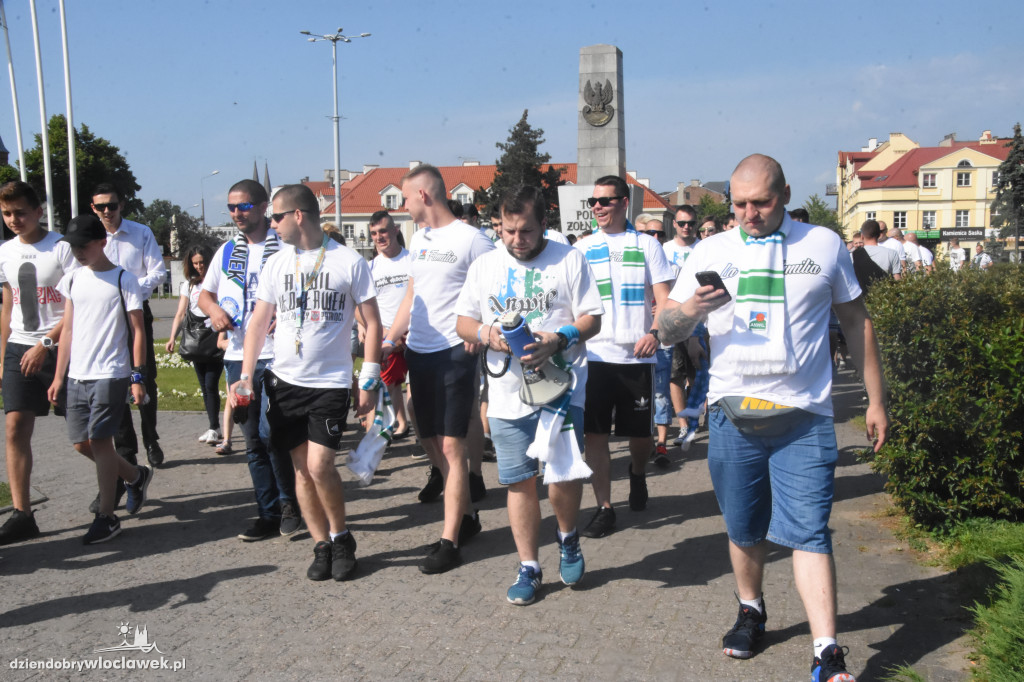 Przemarsz kibiców Anwilu Włocławek