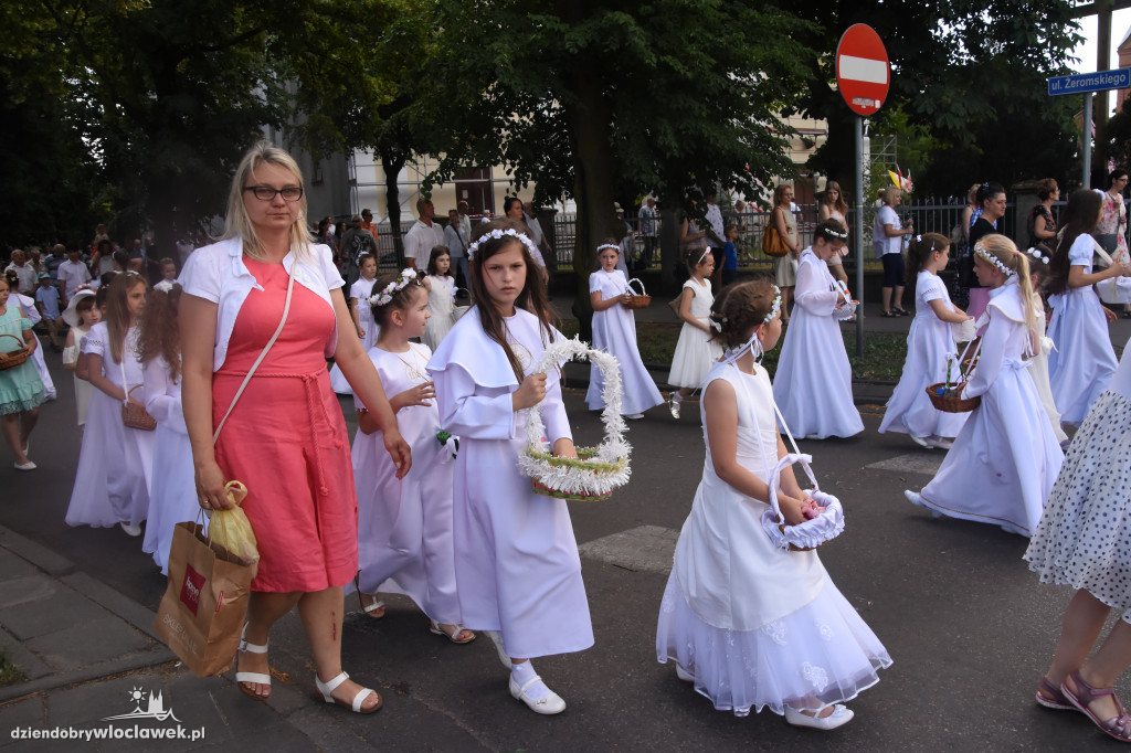 Procesja w parafii św. Stanisława BM
