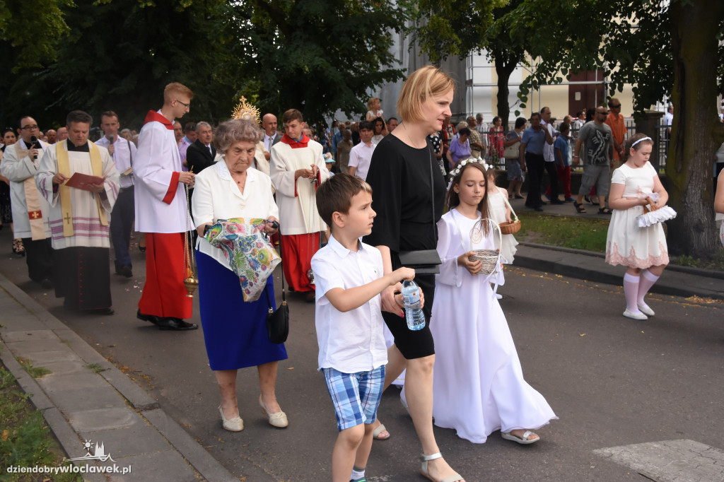 Procesja w parafii św. Stanisława BM