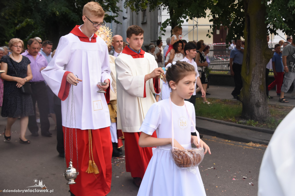 Procesja w parafii św. Stanisława BM