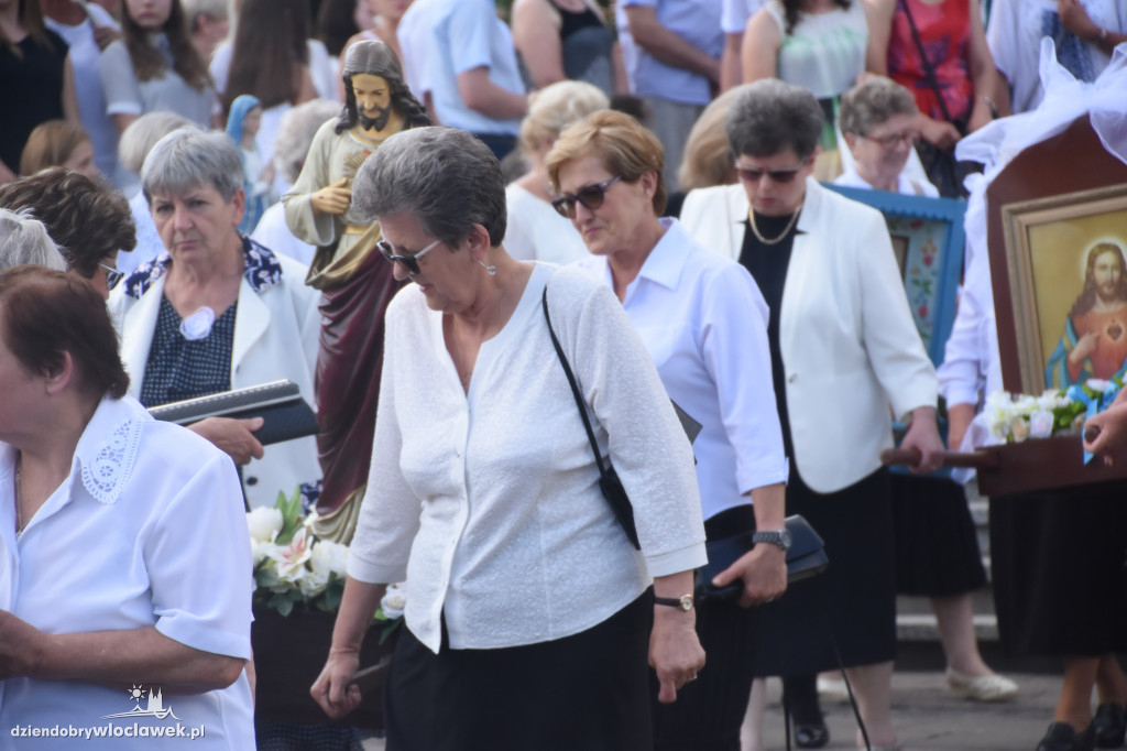 Procesja w parafii św. Jana Apostoła