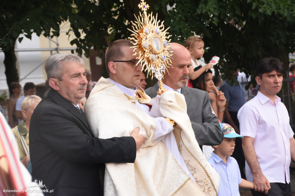 Procesja w parafii św. Stanisława BM