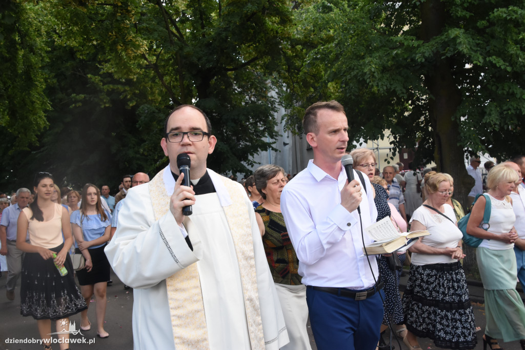 Procesja w parafii św. Stanisława BM