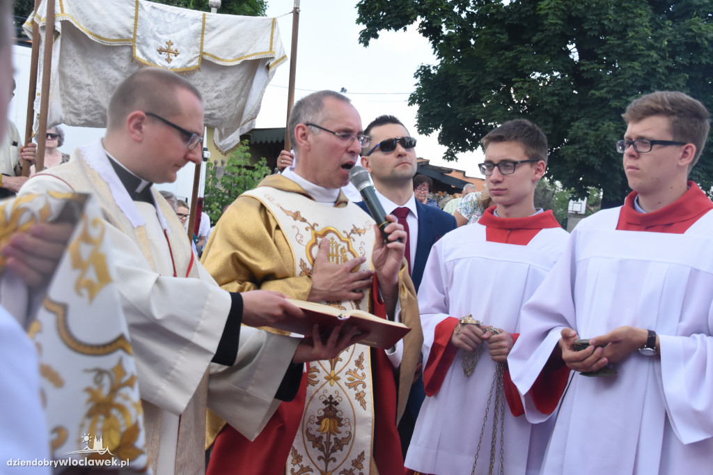 Procesja w parafii św. Jana Apostoła