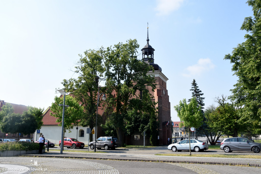 100-lecie LMK - przemarsz do Hali OSiR