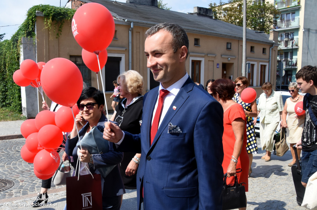 100-lecie LMK - przemarsz do Hali OSiR