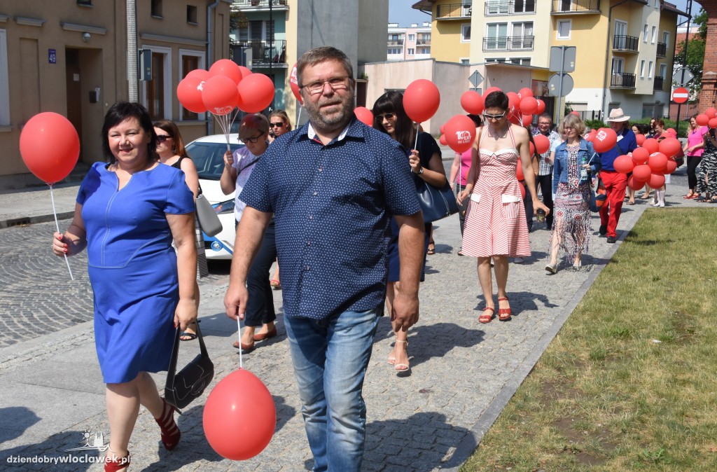 100-lecie LMK - przemarsz do Hali OSiR